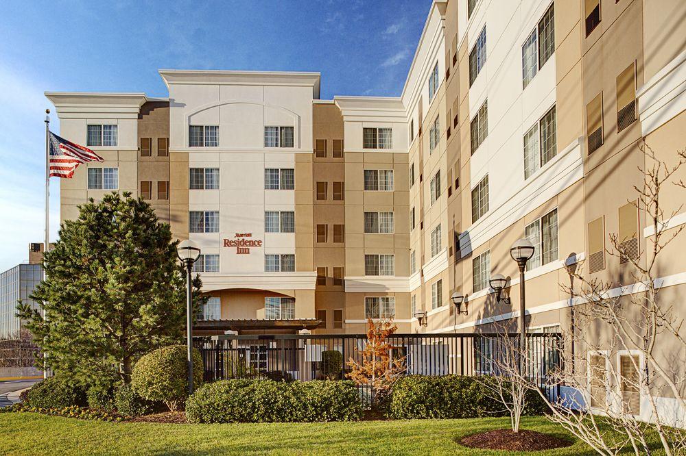 Residence Inn By Marriott Tysons Tysons Corner Exterior photo